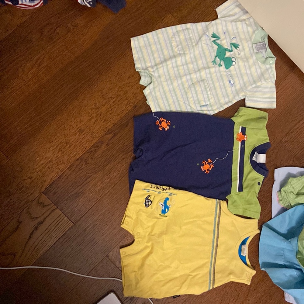 boys set of play clothes